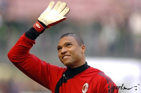 莫雷托：签维卡里奥难度大，国米密切关注弗赖堡门将阿图博卢（莫雷托：签下维卡里奥难度不小，国米正密切关注弗赖堡门将阿图博卢）