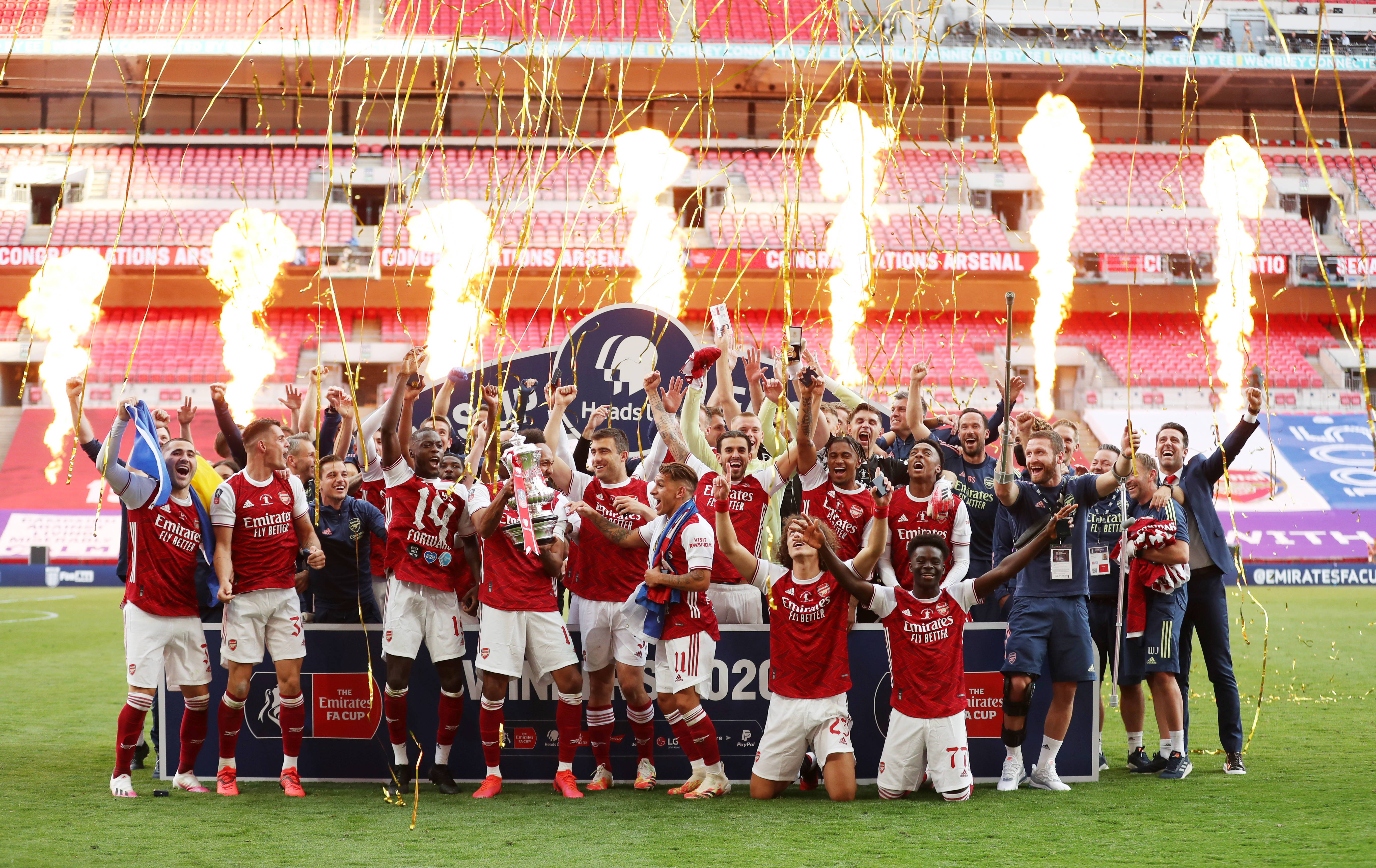 高效爆发！杜兰特17中11得到28分4篮板8助攻（状态火热！杜兰特17投11中砍下28分4篮板8助攻）