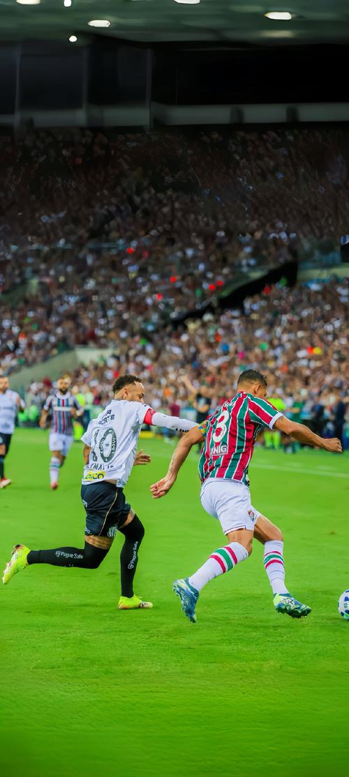 马尔穆什：签约曼城让我欣喜若狂，面对纽卡戴帽是我最佳时刻（马尔穆什：加盟曼城令我狂喜，对纽卡上演帽子戏法是我的高光时刻）