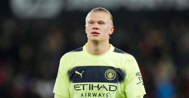 詹姆斯更新社媒：那些黑子们真走上球场，当场就会吓得尿裤子（詹姆斯社媒发声：那些喷子真上场，恐怕会当场吓得尿裤子）