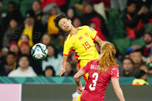 记者：兰克尔-泽擅空手套白狼，找朴志洙要落场球衣而不是换（记者：兰克尔-泽再现空手套白狼，向朴志洙索要赛后球衣而非交换）