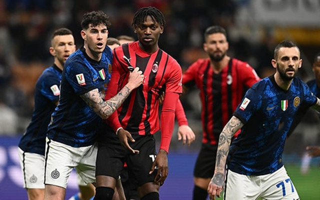 里夫斯：詹姆斯投了那个球人们会骂他该传，传了又说他该投（里夫斯：詹姆斯投就被说该传，传又被说该投）