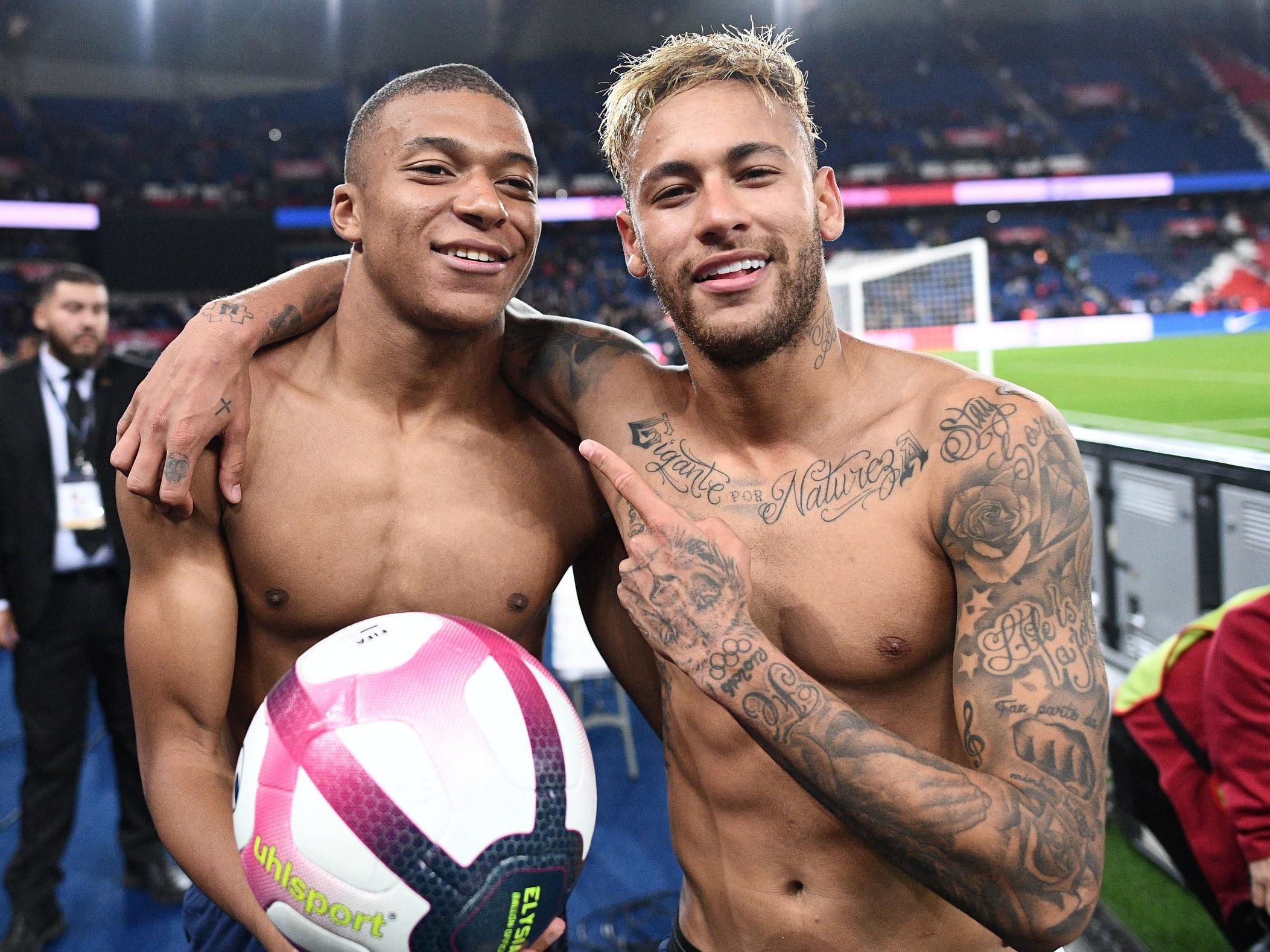 格罗索：停止与2006年国家队比较，年轻球员要重建意大利足球（格罗索：别再拿2006年国家队作比较，年轻一代应重建意大利足球）