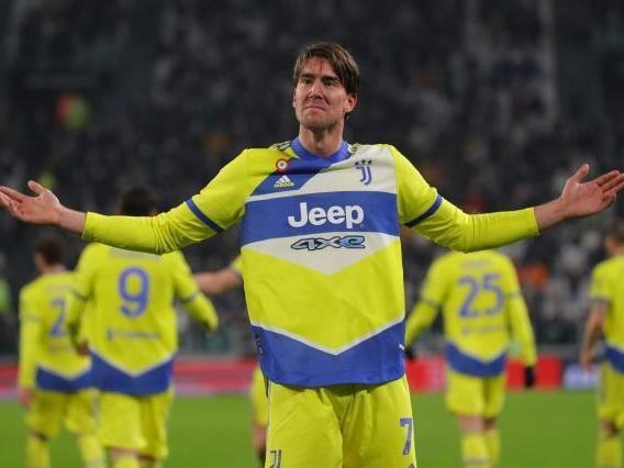 U22国足12月集训并参加U23亚洲杯29人名单：王钰栋、徐彬入选（U22国足12月集训备战U23亚洲杯，29人名单出炉：王钰栋、徐彬在列）